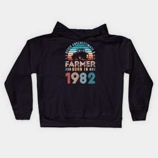 Farmer born in 1982 Farming Gift 40th Birthday Kids Hoodie